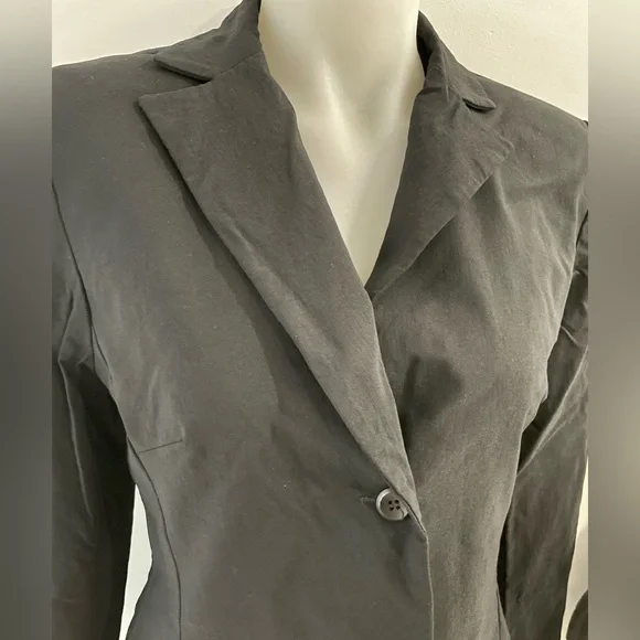 Cue City Button Basic Blazer - Picture 3 of 8
